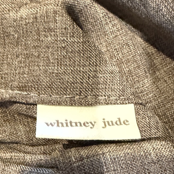 Elegant Button-Detail Women's Tote Bag - Picture 5 of 9